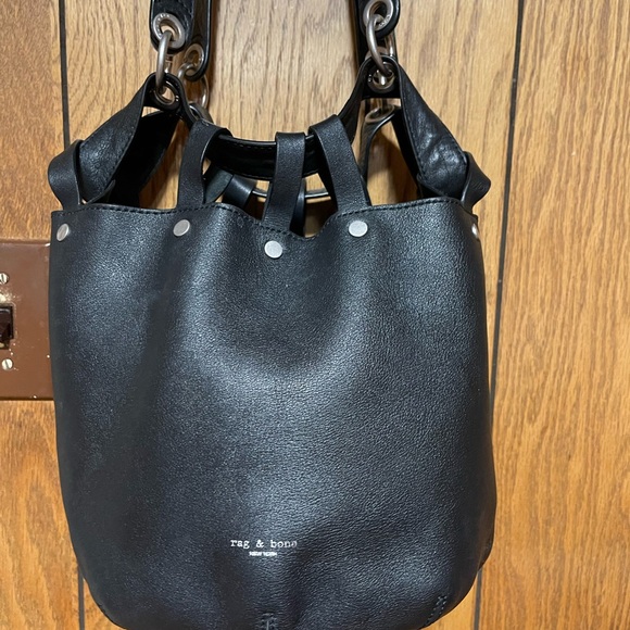 Rag & bone"Studded Pebbled Leather Bucket Bag Black - Picture 2 of 16